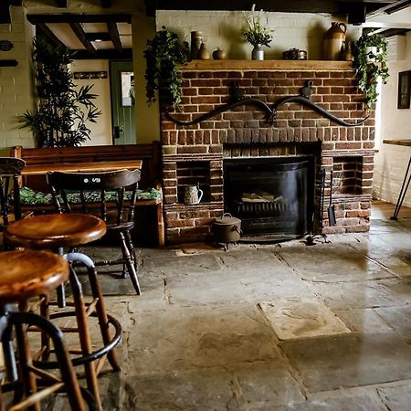 The Old Mill Hotel Salisbury Exterior photo